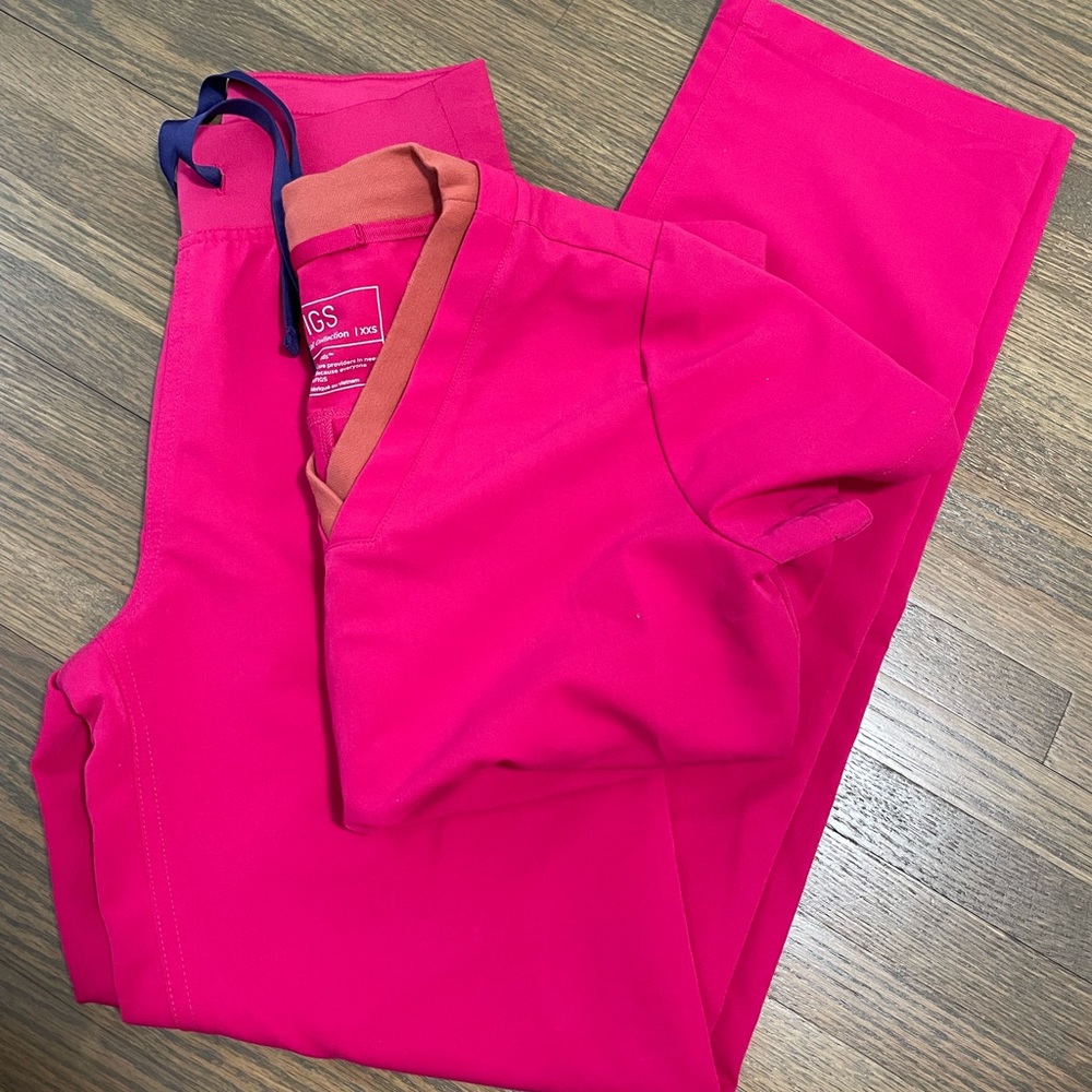 Figs Oran ultra rose set size XXS